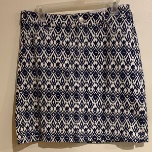 Elegant Navy and White Geometric Mini Skirt